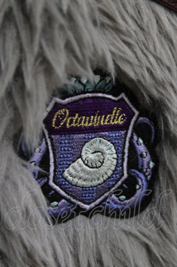 画像3: QOOZA / 「ディズニーツイステッドワンダーランド」ファーハット[OCTAVINELLE]  グレー H-26-02-27-049-PU-AC-KB-ZH (3)