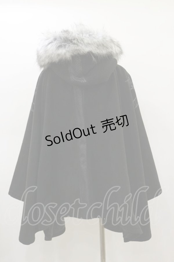 画像2: Qutie Frash / ファーフードポンチョコート  黒 H-26-03-01-033-QU-CO-KB-ZH (2)