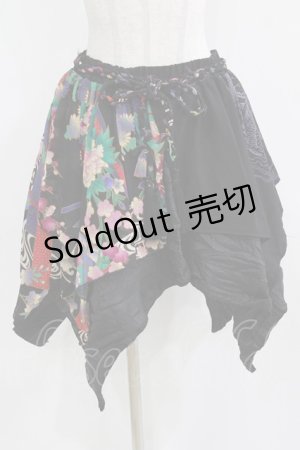 画像: Qutie Frash / 和柄イレギュラースカート  黒 H-26-03-02-024-QU-SK-KB-ZH