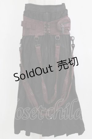 画像: Qutie Frash / ミリタリーロングスカート  黒×赤 H-26-03-02-031-QU-SK-KB-ZH