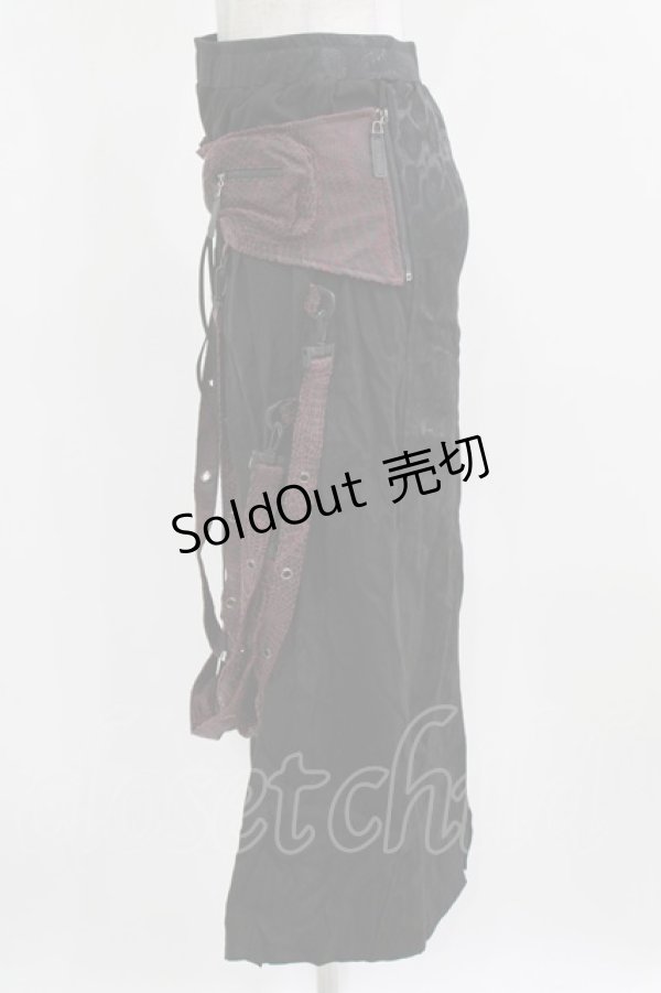 画像2: Qutie Frash / ミリタリーロングスカート  黒×赤 H-26-03-02-031-QU-SK-KB-ZH (2)