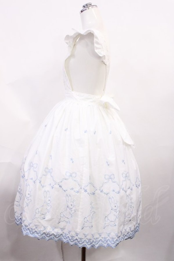 画像2: Innocent World / ピーターラビット  刺繍エプロン Free オフ/サックス H-26-03-03-1020-IW-OP-NS-ZH (2)