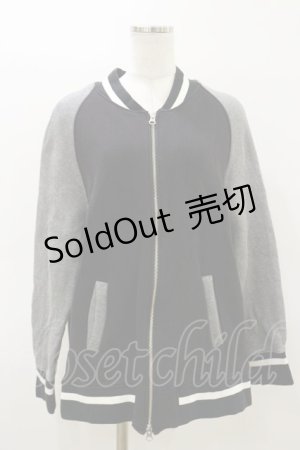 画像: ALICE and the PIRATES / クリスのもこもこワッペンブルゾン Free ブラック H-26-03-05-1031-PA-JA-NS-ZH