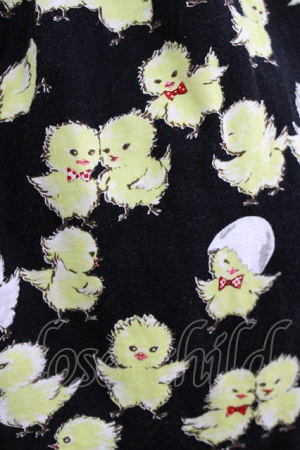 画像4: MILK / chickchatシャーリングワンピース  ブラックベース H-26-03-07-042-ML-OP-KB-ZH (4)