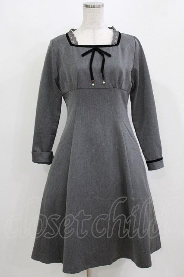 画像1: Fi.n.t / ハイウエスト切替ベロアリボン使いワンピース Free GRAY H-26-03-08-045-CA-OP-NS-ZH (1)