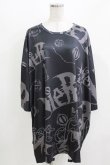 画像1: NieR Clothing / プリント半袖CUTSEW F グレー H-26-03-09-1060-PU-TO-AK-ZH (1)