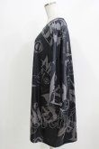 画像2: NieR Clothing / プリント半袖CUTSEW F グレー H-26-03-09-1060-PU-TO-AK-ZH (2)