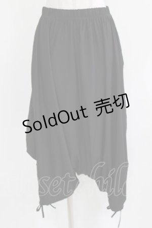 画像: NieR Clothing / プリントサルエルパンツ F 黒 H-26-03-09-1021-PU-PA-AK-ZH