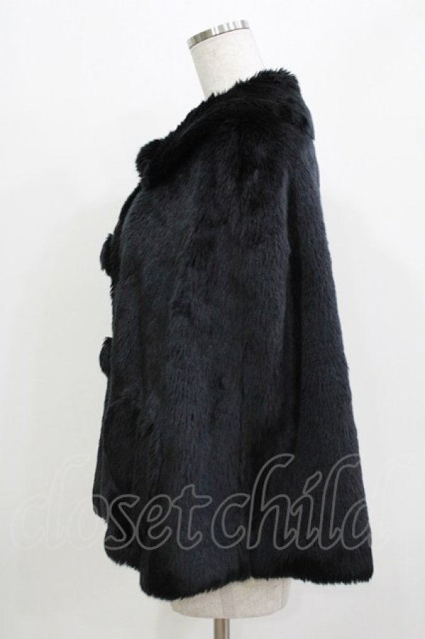 画像2: Innocent World / ハートファーショートマント Free ブラック H-26-03-10-1052-IW-CO-NS-ZH (2)