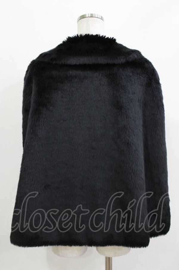 画像3: Innocent World / ハートファーショートマント Free ブラック H-26-03-10-1052-IW-CO-NS-ZH (3)