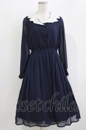画像: Fi.n.t / カットワーク開衿ドット柄ワンピース Free NAVY H-26-03-10-1023-CA-OP-NS-ZH