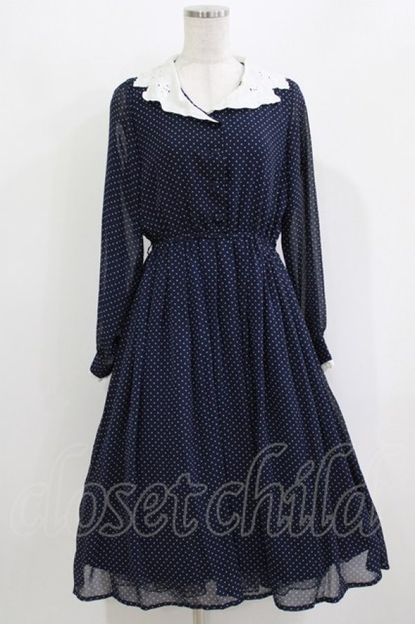 画像1: Fi.n.t / カットワーク開衿ドット柄ワンピース Free NAVY H-26-03-10-1023-CA-OP-NS-ZH (1)