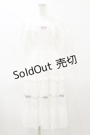 画像: axes femme POETIQUE / フラワー刺繍ピナフォアワンピース M オフ H-26-03-11-1086-AX-OP-NS-ZH