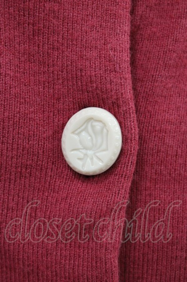 画像3: Fi.n.t / ローズ彫刻釦ディープカラーニットカーディガン Free RED H-26-03-11-050-CA-TO-NS-ZH (3)