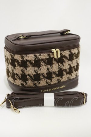 画像: an another angelus / ストラップ付き2wayバニティポーチ  BROWN H-26-03-12-007-CA-BG-NS-ZH