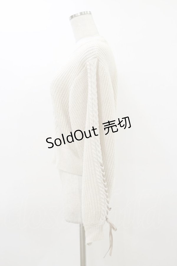 画像3: Fi.n.t / 袖リボンレースアップケーブルニットプルオーバー Free OFF WHITE H-26-03-12-036-CA-TO-NS-ZH (3)