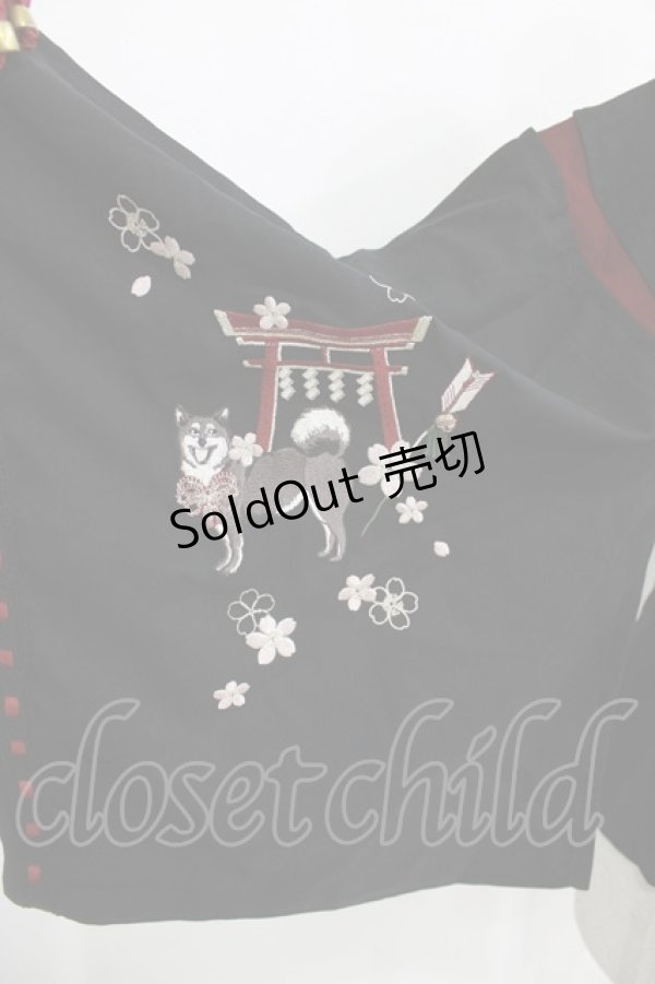 画像4: Amavel / 柴犬神社の春詣 和風ブラウス Free ブラック H-26-03-13-1046-CA-BL-NS-ZH (4)