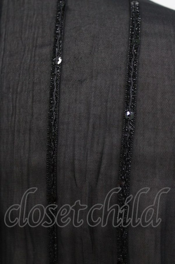 画像4: alice auaa / スパンコールストライプブラウス 3(約9号) 黒 H-26-03-14-1048-AA-BL-AK-ZH (4)