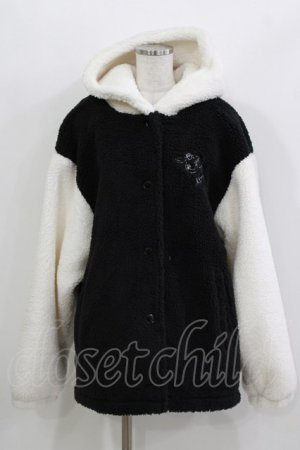 画像: NieR Clothing / 耳付きフードバイカラーボアアウター  白×黒 H-26-03-18-029-PU-CO-KB-ZH