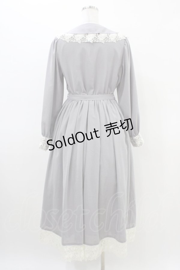 画像2: an another angelus / レース使いビッグカラーロングワンピース Free BLUE GRAY H-26-03-20-1032-CA-OP-NS-ZH (2)