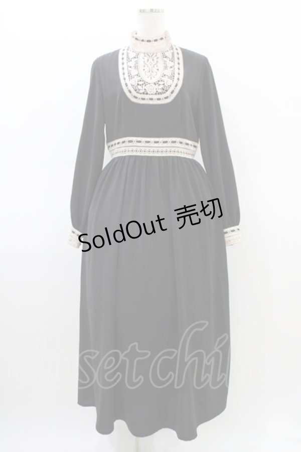 画像1: an another angelus / はしごリボンレースヨークワンピース Free BLACK H-26-03-20-1026-CA-OP-NS-ZH (1)