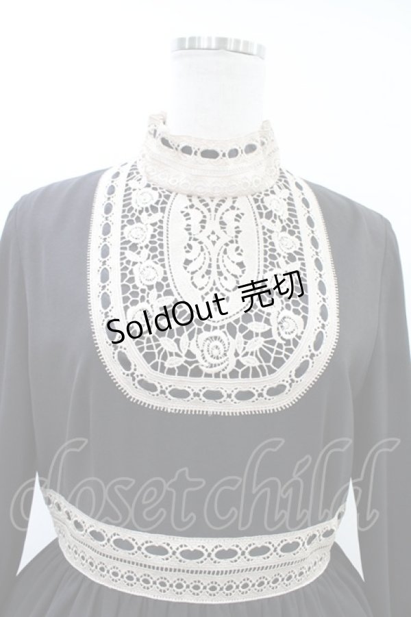 画像3: an another angelus / はしごリボンレースヨークワンピース Free BLACK H-26-03-20-1026-CA-OP-NS-ZH (3)