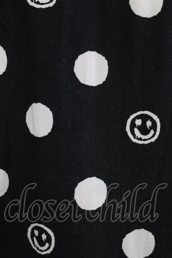 画像4: WORLD WIDE LOVE！(Rydia) / デッドスマイルドットロングシャツ  黒 H-26-03-22-051-PU-BL-KB-ZH (4)