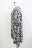 画像2: HYSTERIC GLAMOUR / プリントカットワンピ FREE グレー H-26-03-22-067-PU-OP-AK-ZH (2)