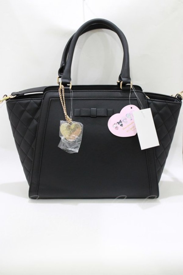画像2: m petit by misako / サンリオコラボ AMキルティング2WAYバッグ  ブラック/クロミ H-26-03-23-045-LO-BG-NS-ZH (2)