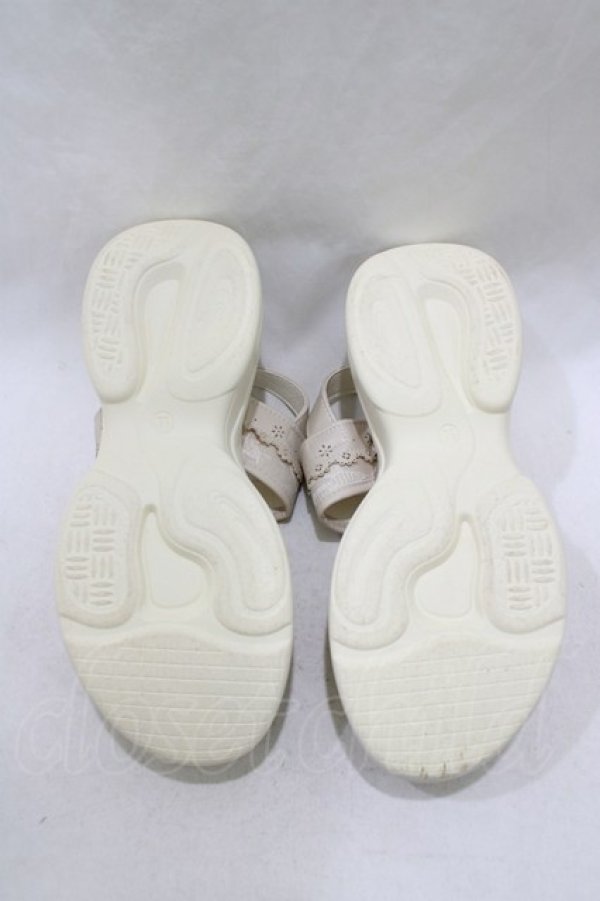 画像4: m petit by misako / AMリボンスニーカーサンダル LL アイボリー H-26-03-23-078-LO-SH-NS-ZH (4)