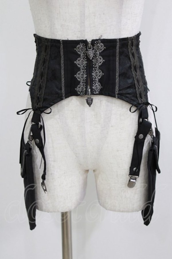 画像1: Ozz oneste / ポケットフラップコルセット風ベルト  ブラック H-26-03-24-044-OO-ZA-KB-ZH (1)