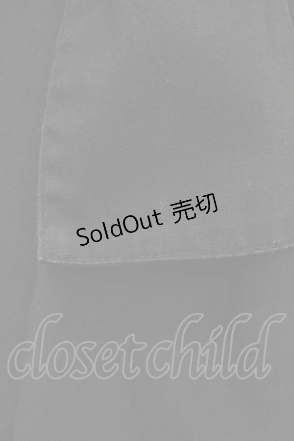 画像4: Innocent World / エンブレム刺繍ジャンパースカート Free ブラック H-26-03-24-1035-IW-OP-NS-ZH (4)