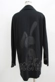 画像3: NieR Clothing / バックプリントロングカットジャケット  黒 H-26-03-25-027-PU-JA-KB-ZH (3)