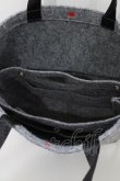 画像3: NieR Clothing / バッグインバッグ付バッグ  グレー H-26-03-25-050-PU-BG-KB-ZH (3)