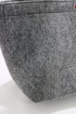画像6: NieR Clothing / バッグインバッグ付バッグ  グレー H-26-03-25-050-PU-BG-KB-ZH (6)