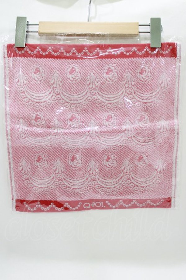 画像1: Q-pot. / チェリーホイップハンドタオル  レッド H-26-03-25-061-QP-ZA-KB-ZH (1)