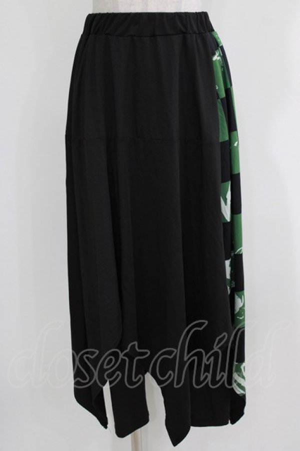 画像1: NieR Clothing / レイヤード風スカートパンツ  黒×緑 H-26-03-27-044-PU-SK-KB-ZH (1)