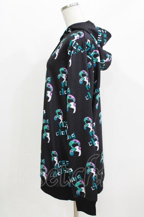 画像2: NieR Clothing / 総柄プルパーカー  黒×ONEくん H-26-03-27-060-PU-TO-KB-ZH (2)