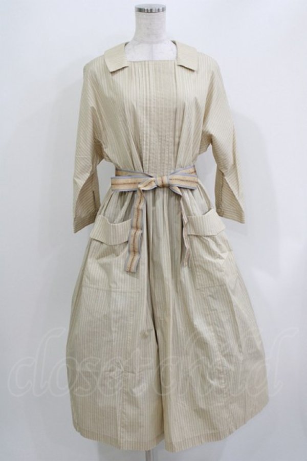 画像1: Jane Marple / フレンチロゴリボンタブリエドレス  ライトベージュ×フレンチマスタード H-26-03-30-021-JM-OP-KB-ZH (1)