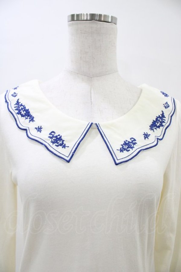 画像3: Fi.n.t / お皿刺繍衿ロンT Free オフ/ブルー H-26-04-01-058-CA-TO-NS-ZH (3)