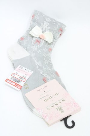 画像: m petit by misako / AMCSNIフロートリボン  グレー H-26-04-01-032-LO-ZA-NS-ZH