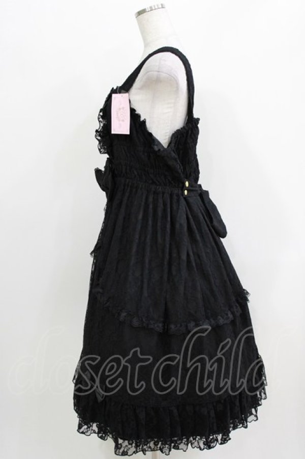 画像2: metamorphose / 【プラスサイズ】総レースシャーリングフリルジャンパースカート プラスサイズ ブラック H-26-04-02-005-ME-OP-NS-ZH (2)