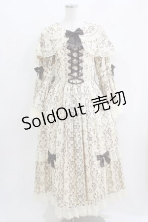 画像: metamorphose / 【プラスサイズ】クラウンクロス ケープ付ロングドレス プラスサイズ 生成り H-26-04-02-017-ME-OP-NS-ZH