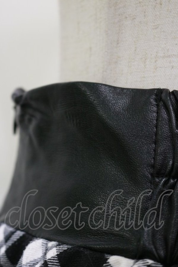 画像3: LISTEN FLAVOR / コルセット風切り替えレースアップスカート  ブラックチェック H-26-04-04-055-PU-SK-KB-ZH (3)