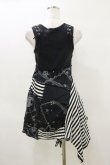 画像2: HANGRY&ANGRY / プリント切替アシメワンピース  黒×白 H-26-04-04-070-HN-OP-AK-ZH (2)