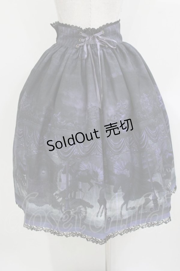 画像3: ALICE and the PIRATES / Haunted Carousel〜永遠に巡る死への誘い〜柄スカート Free 黒/パープル H-26-04-06-008-PA-SK-NS-ZH (3)