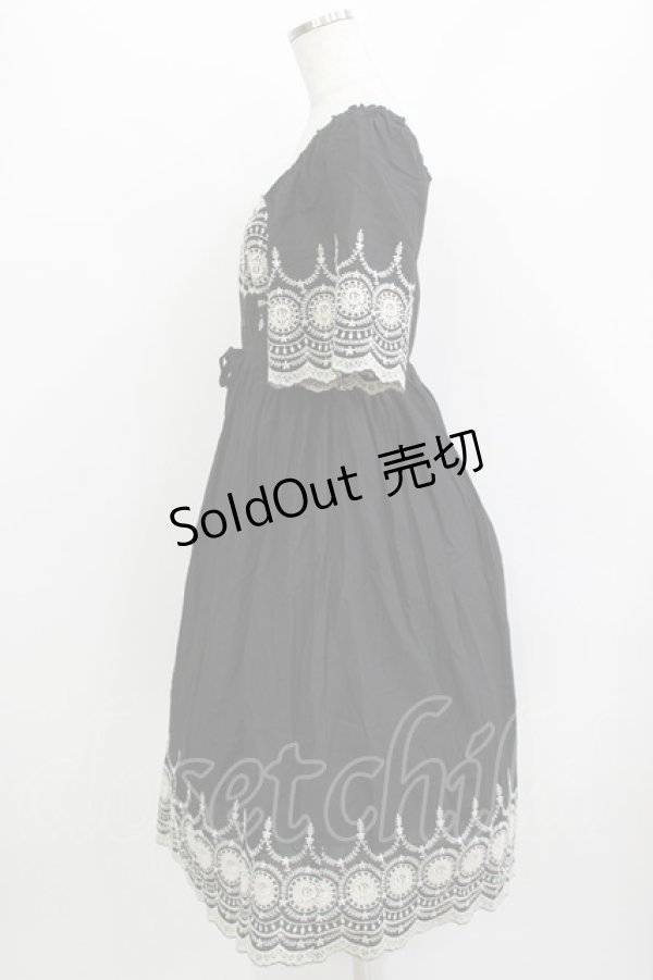 画像2: SERAPHIM / 薔薇のスカラップレースワンピース Free ブラック H-26-04-07-016-LO-OP-NS-ZH (2)