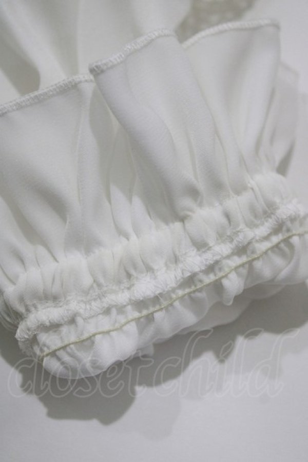 画像6: ATELIER PIERROT / ヨーク切替ブラウス  ホワイト H-26-04-10-058-EL-BL-KB-ZH (6)