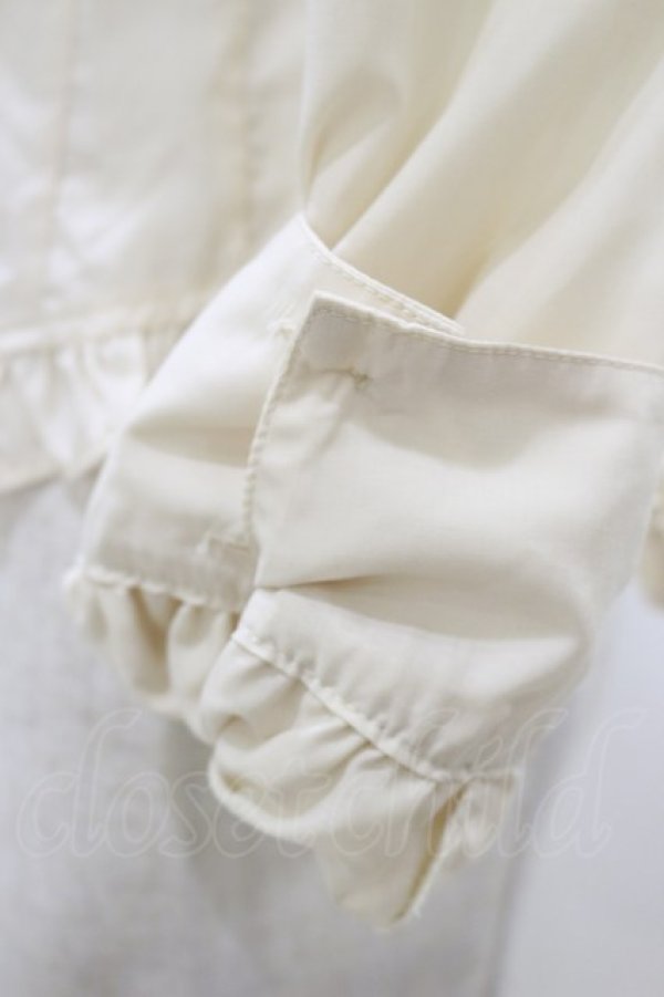 画像4: Innocent World / デコルテレースアップブラウス L 生成り H-26-04-11-013-IW-BL-NS-ZH (4)