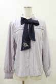画像1: axes femme / バラブーケ刺繍リボンブラウス L ラベンダー/ネイビー H-26-04-11-014-AX-BL-NS-ZH (1)